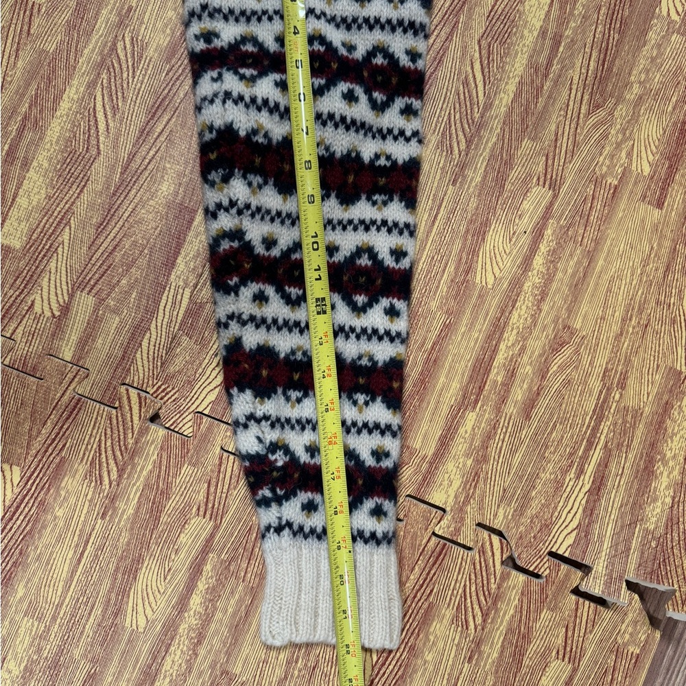 Cozy Patterned Sweater - Picture 5 of 5